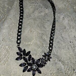 Dark purple/gray Flower necklace